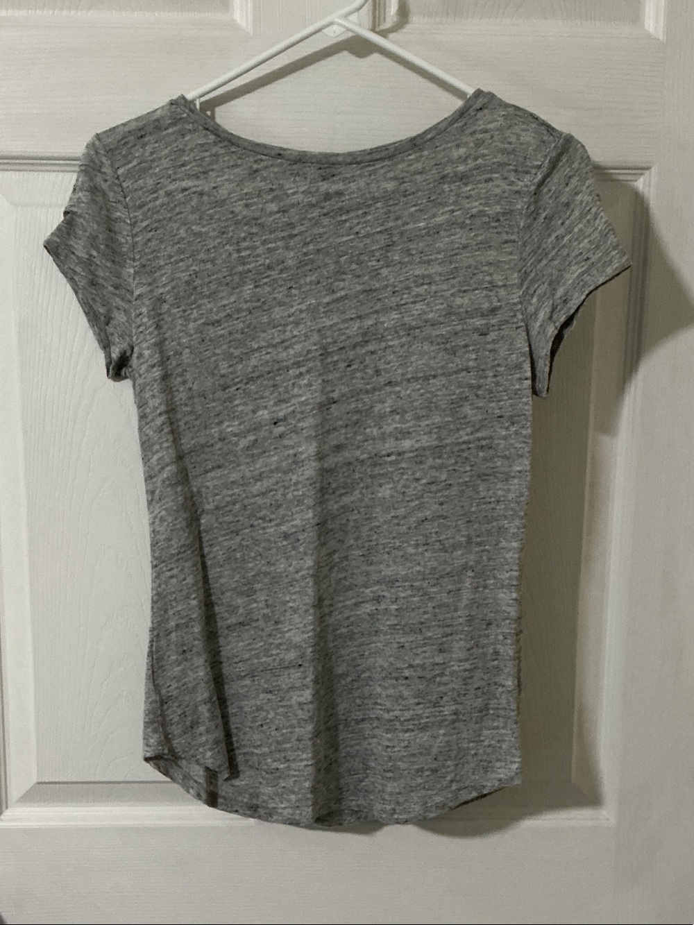 Ann Taylor gray marled T-shirt, lady size small